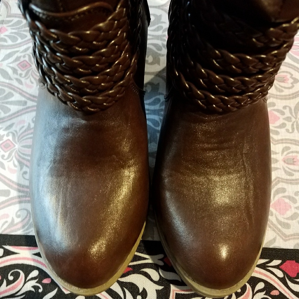 Maurices Heeled Ankle Boots Size 6.5 M - Picture 3 of 4